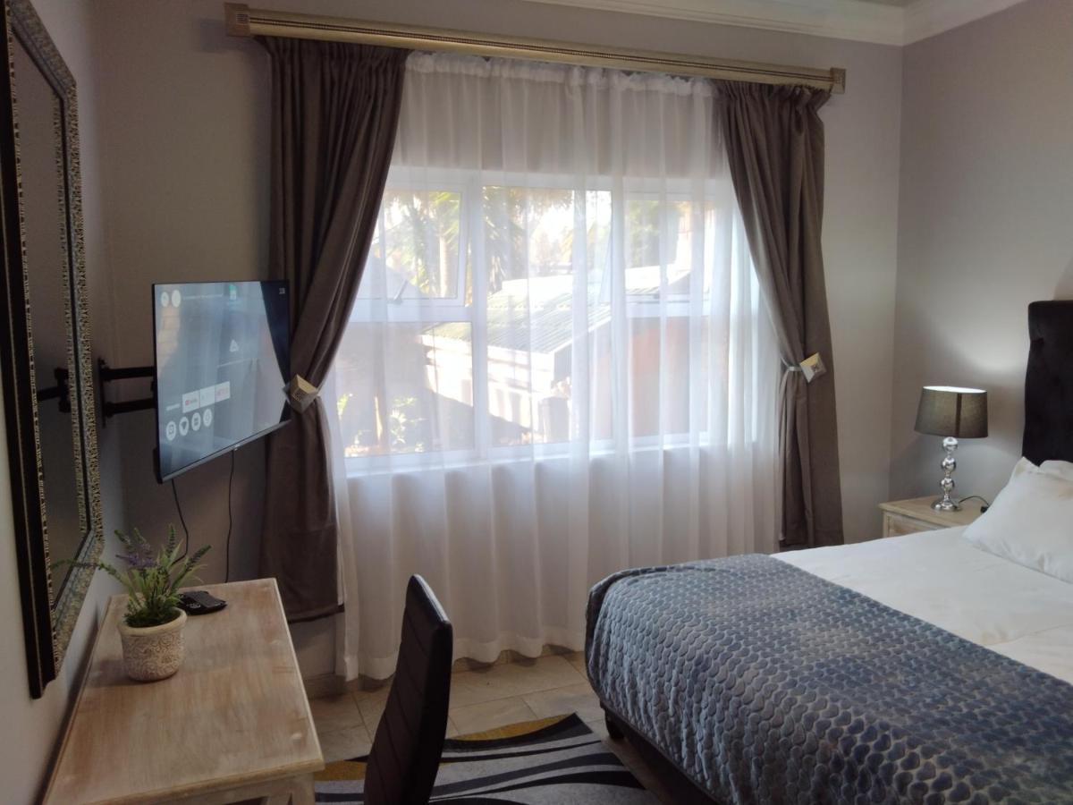 Menlyn Mews Guest house