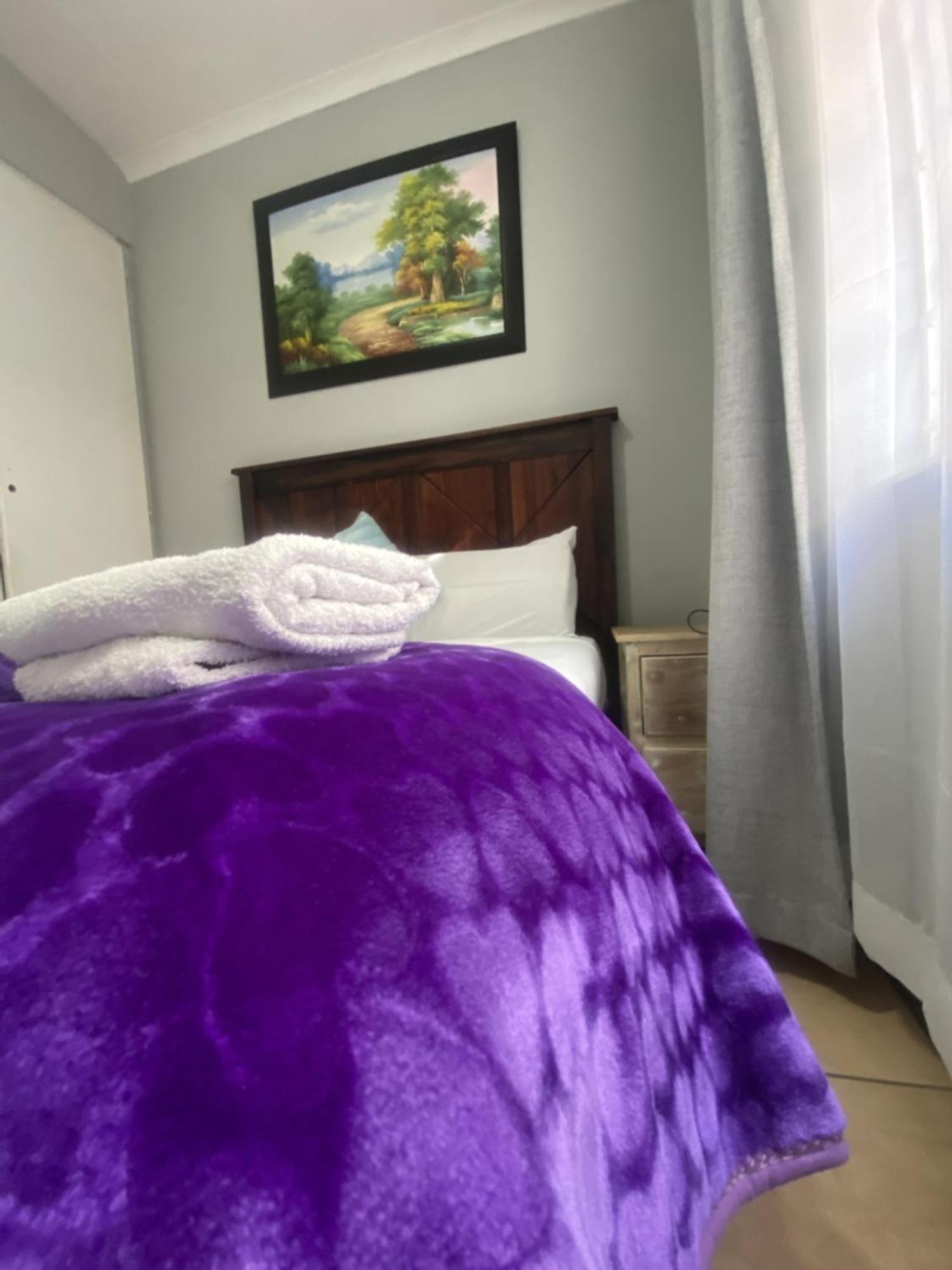 Guest house Menlyn Mews